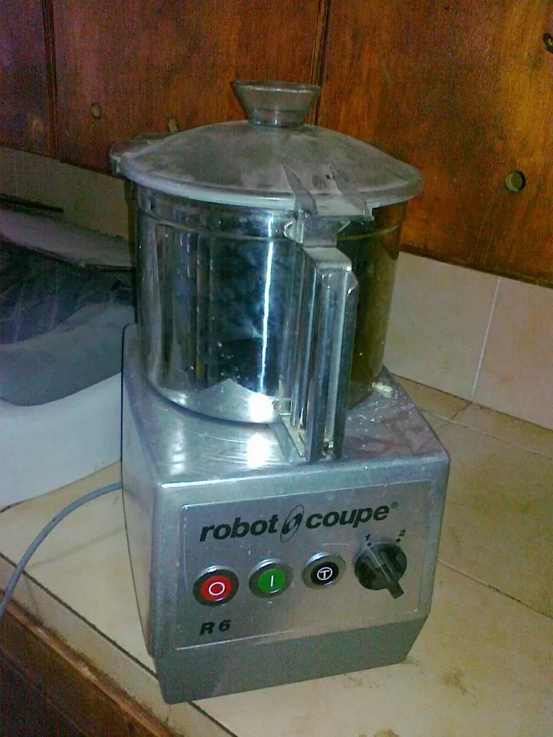 Продам куттер robot coupe 3, 5 литра и 7, 0 литров 