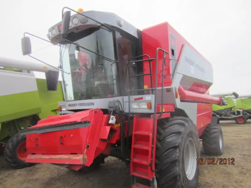 Продам зерноуборочный комбаин б/у  Massey Ferguson MF 7274 