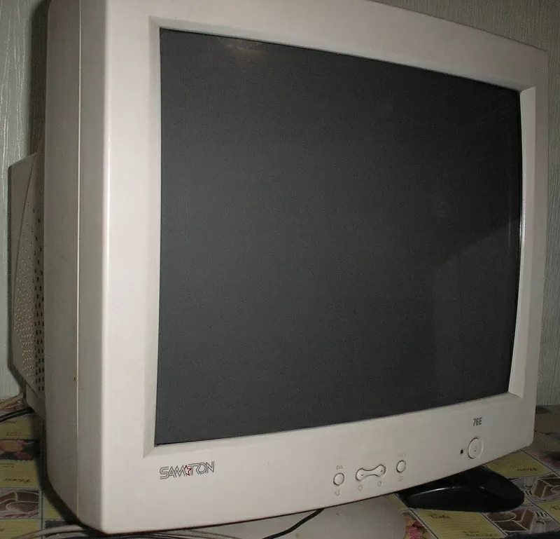 Продам б/у монитор 17'' Samsung Samtron 76E в Запорожье 2