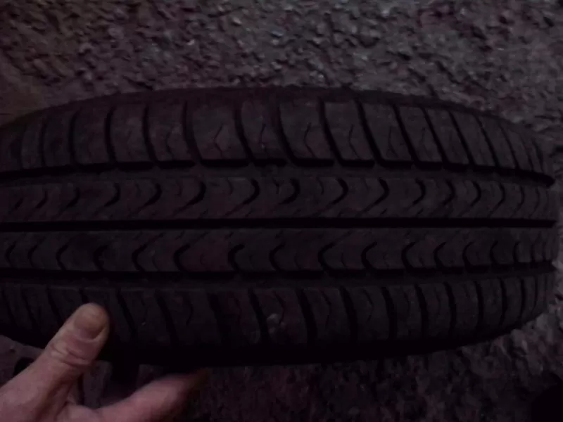 Продам диски и летнюю резину Debica 175/70 R13(4 шт)  2