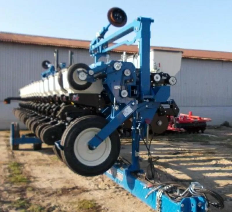 Сеялка пропашная KINZE 3600,  16-рядная,  б/у,  2012 г. выпуска 3