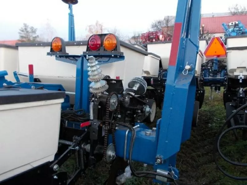 Сеялка пропашная KINZE 3000,  8-рядная,  б/У,  2012 года выпуска 2