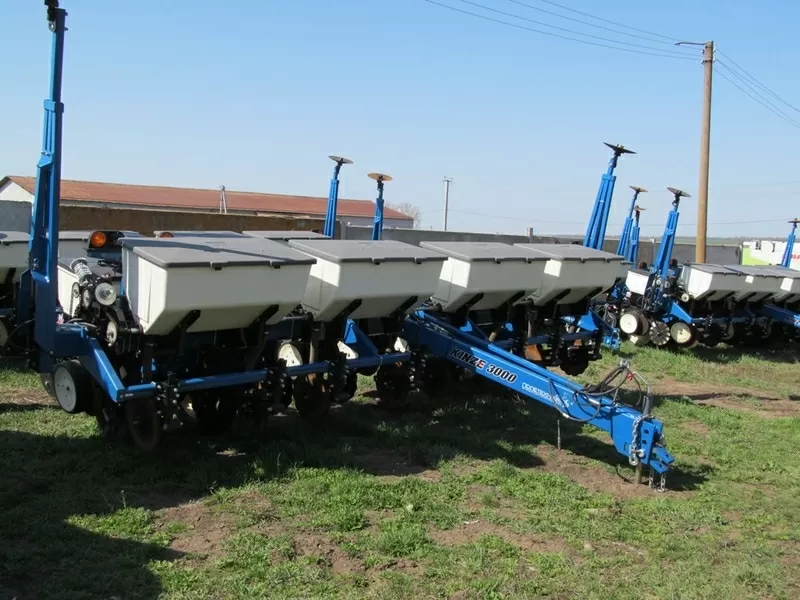 Сеялка пропашная KINZE 3000,  8-рядная,  б/У,  2012 года выпуска 3