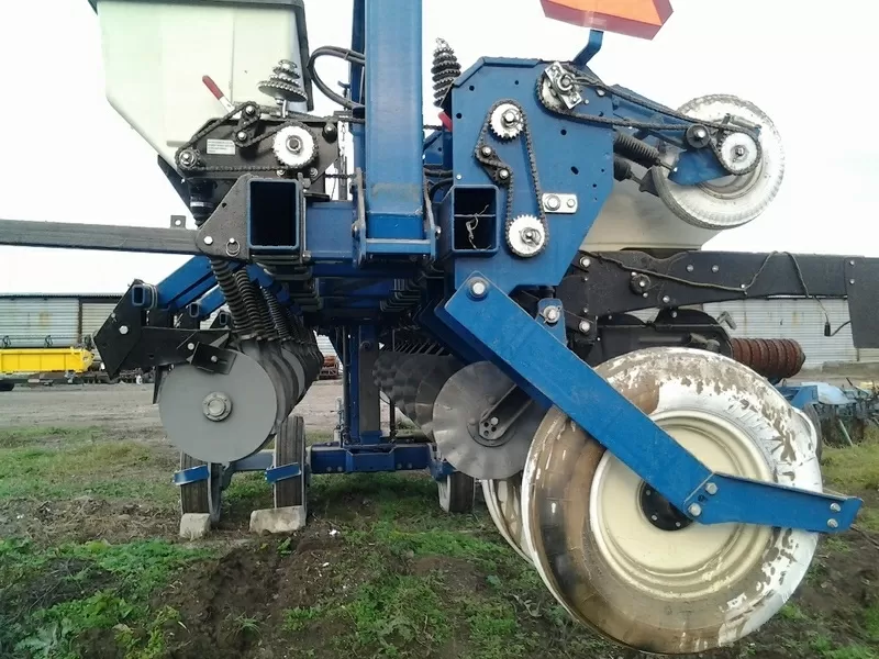 Сеялка пропашная KINZE 3600,  16-рядная,  б/у,  2013 года выпуска 4