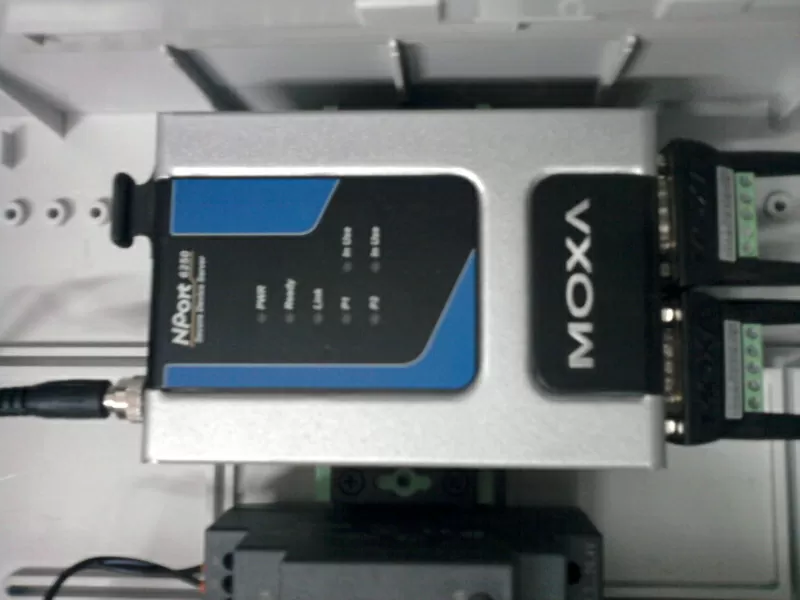 MOXA NPort 6250 (двухпортовый асинхронный сервер безопасности) 2