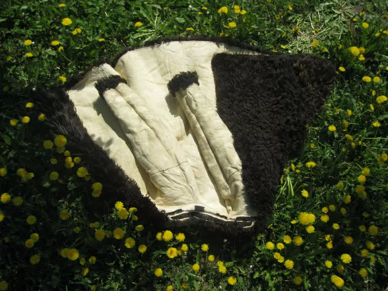 Продам старинный кожух 19 век (антиквариат) овчина