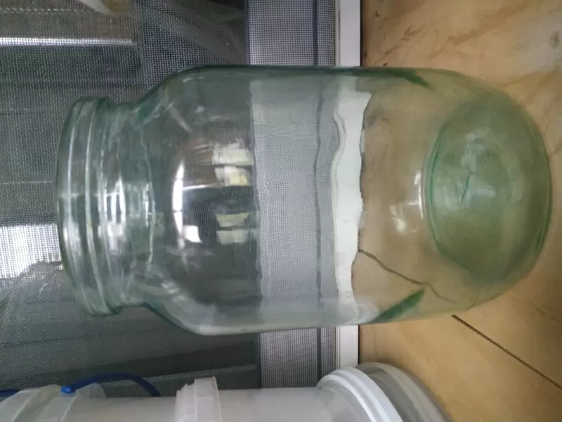 Банки стеклянные 3 л 15 шт по 20 грн.